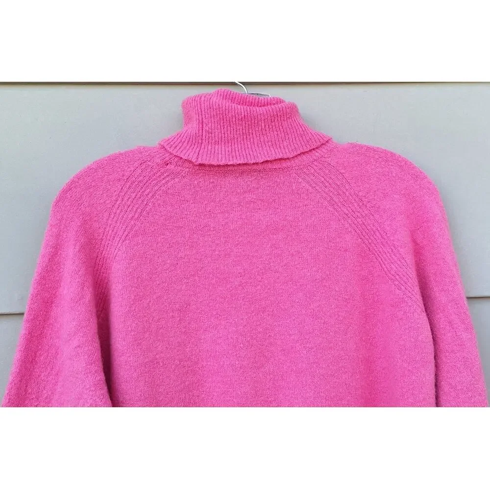 J. Crew Wome's Turtle neck Merino Wool Alpaca blend Pink Sweater Lightweight M L